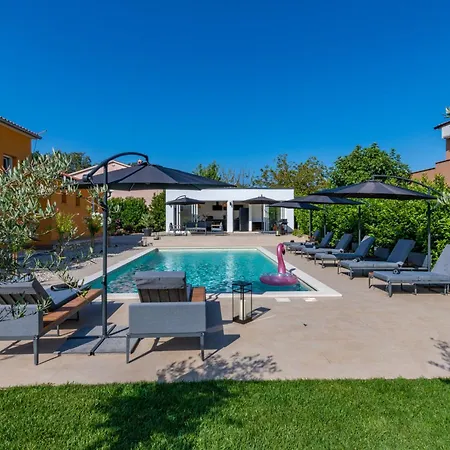 Noa's Pool House, A Modern And Luxurious Near The Sea Villa Santalezi