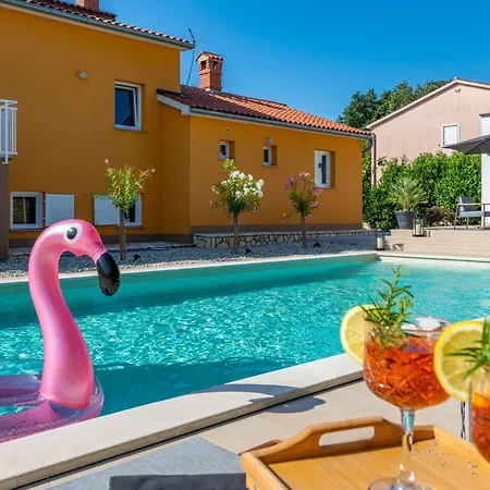 Villa Noa's Pool House, A Modern And Luxurious Near The Sea Santalezi