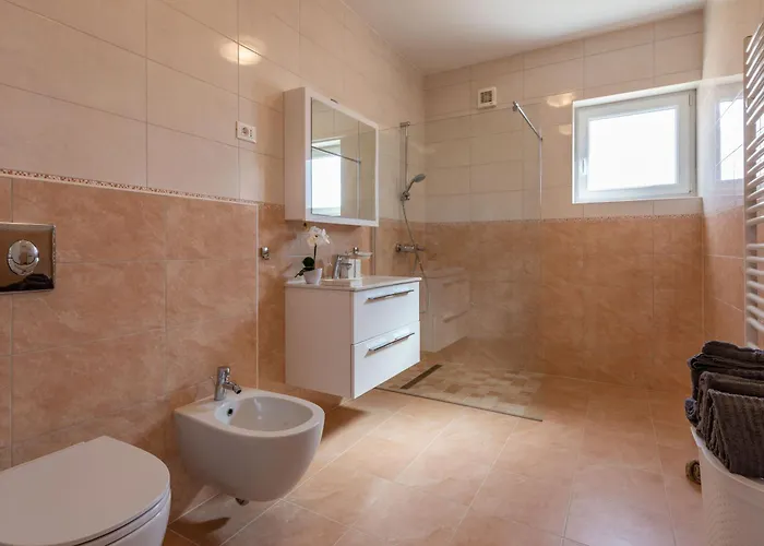 Villa Noa's Pool House, A Modern And Luxurious Near The Sea Santalezi