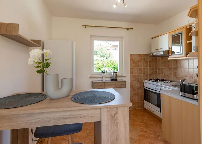 Noa's Pool House, A Modern And Luxurious Near The Sea Villa